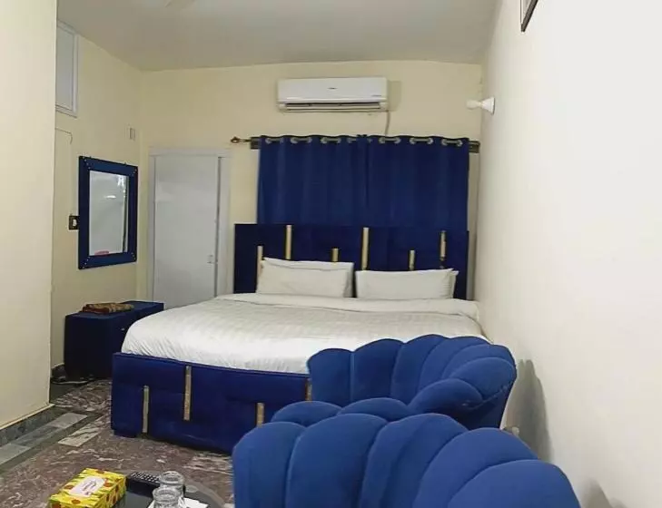 پانسیون City Light Guest House