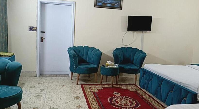 پانسیون City Light Guest House