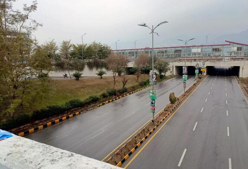 پانسیون City Light Guest House