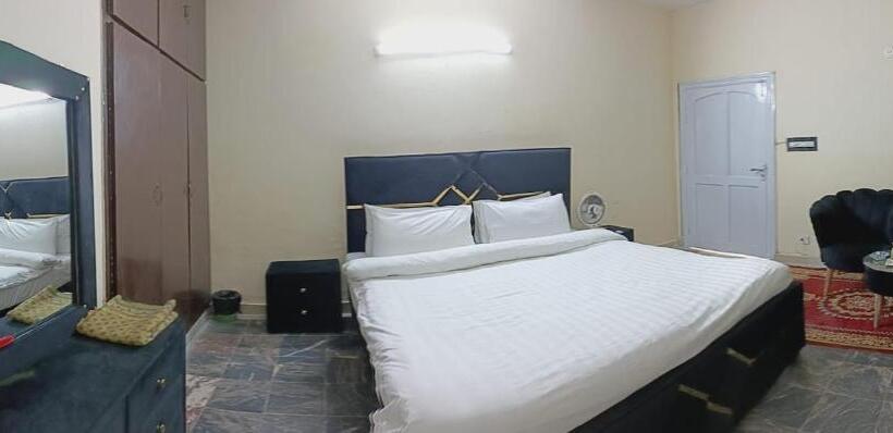 پانسیون City Light Guest House