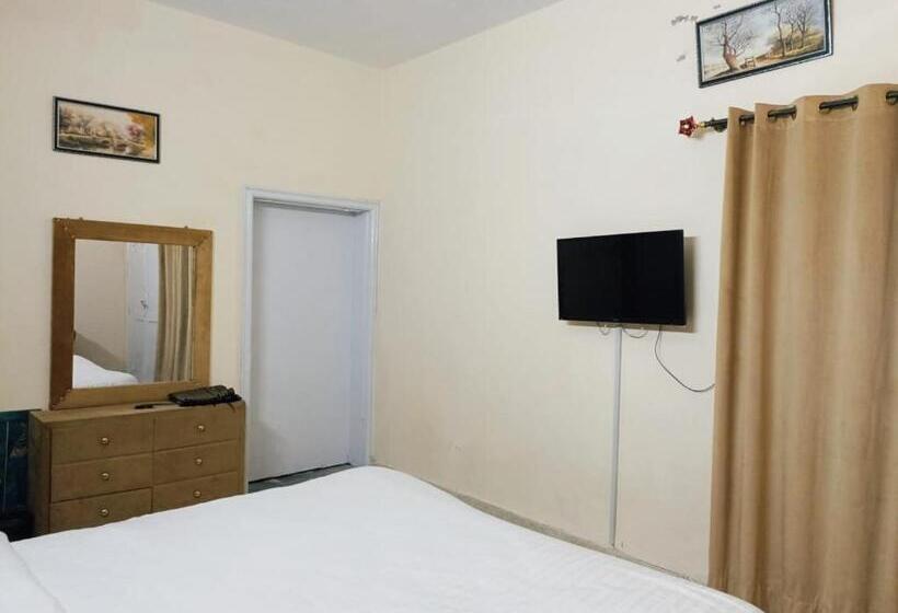 پانسیون City Light Guest House