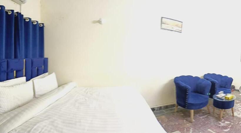 پانسیون City Light Guest House