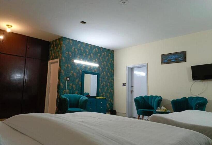 پانسیون City Light Guest House