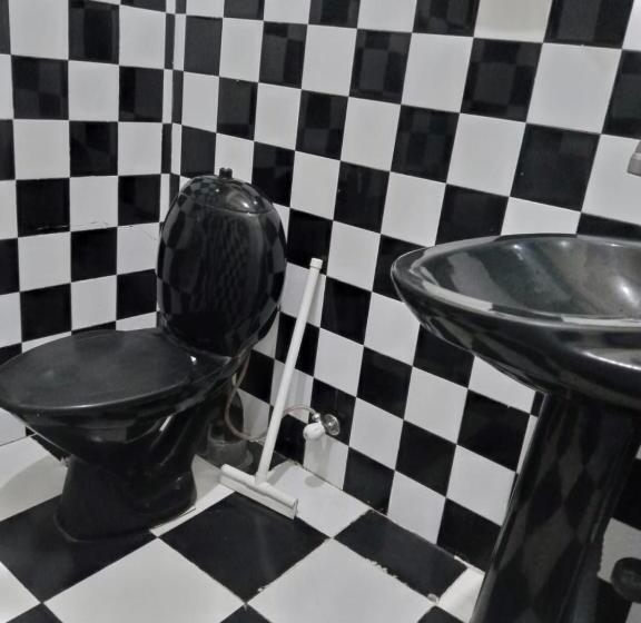 پانسیون City Light Guest House