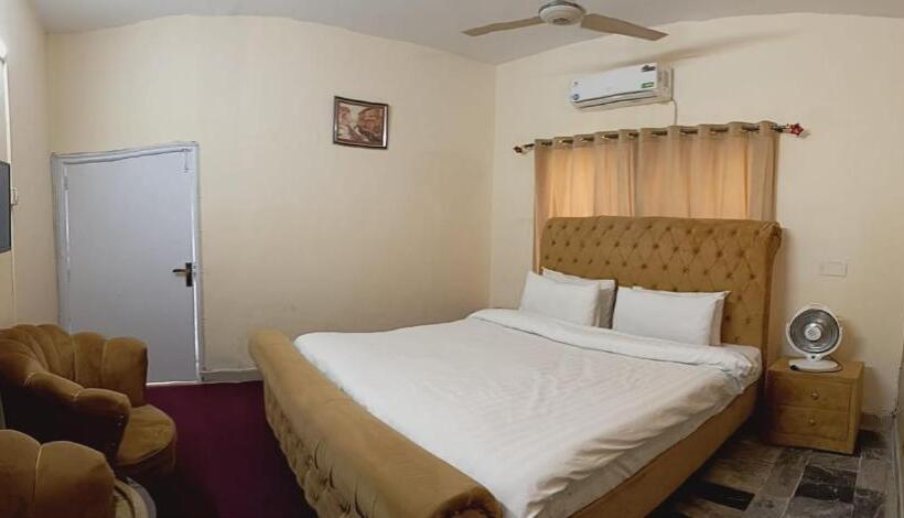 پانسیون City Light Guest House