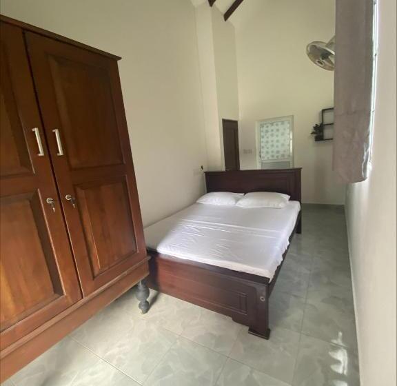 Pension (Hôtel basse catégorie) Irin S Beach Lodging