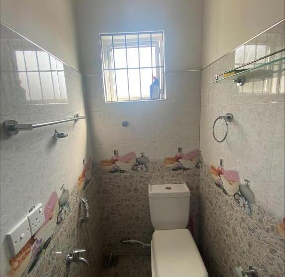 Pension (Hôtel basse catégorie) Irin S Beach Lodging