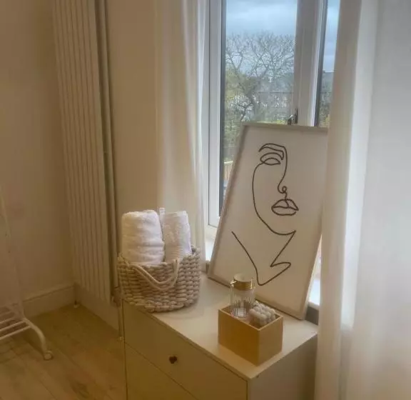 Majatalo Luxury En Suite In Modern House