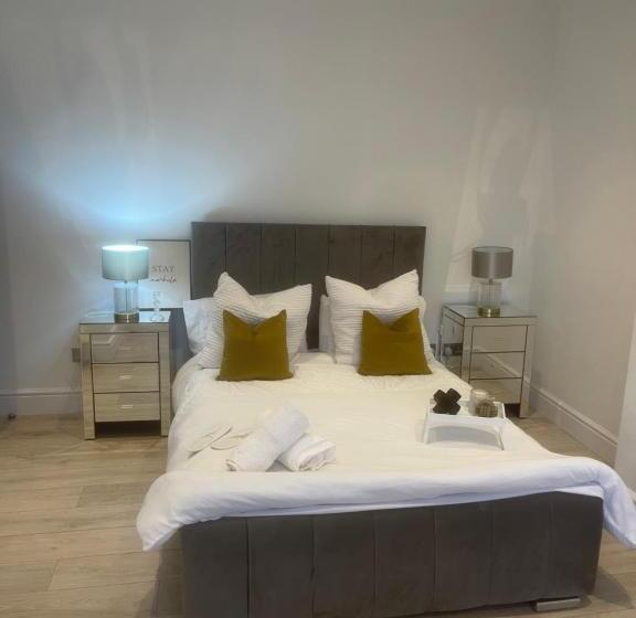 펜션 Luxury En Suite In Modern House