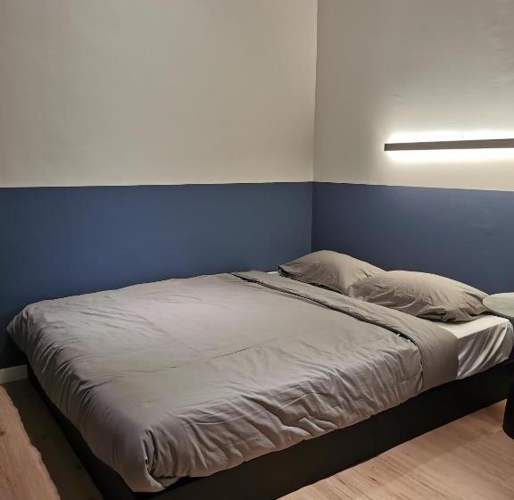 פנסיון Number Six Smart Guest House