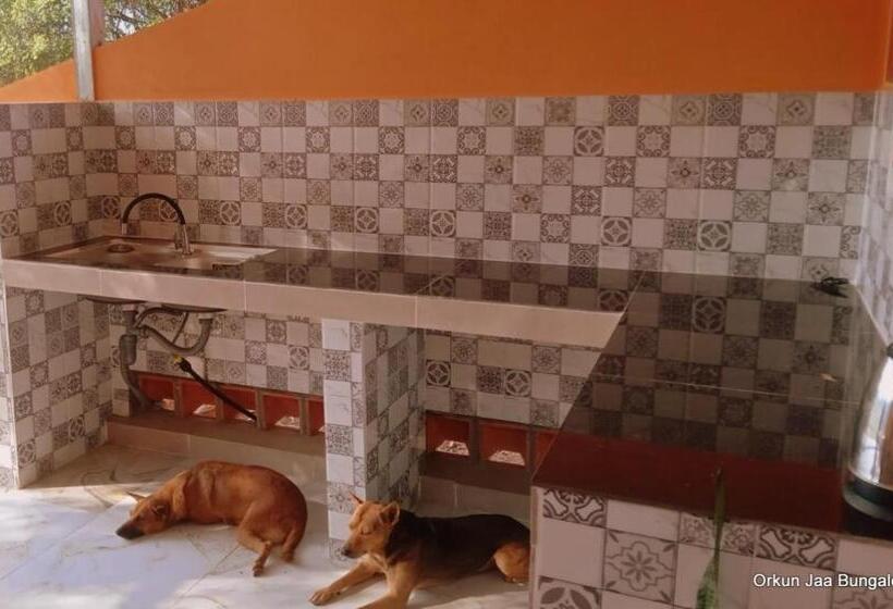 پانسیون Orkun Jaa Bungalow