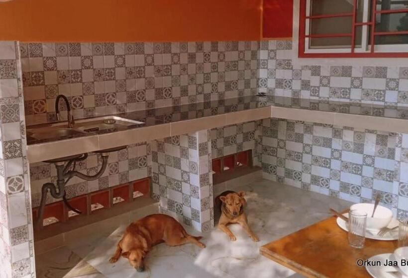 پانسیون Orkun Jaa Bungalow