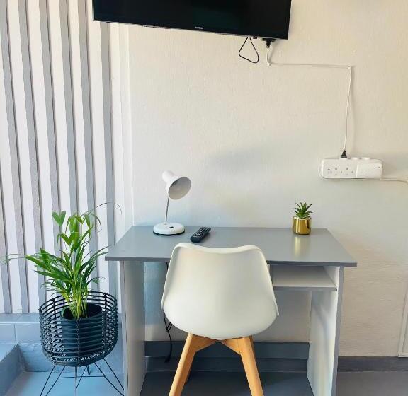 פנסיון Private Room Pelican