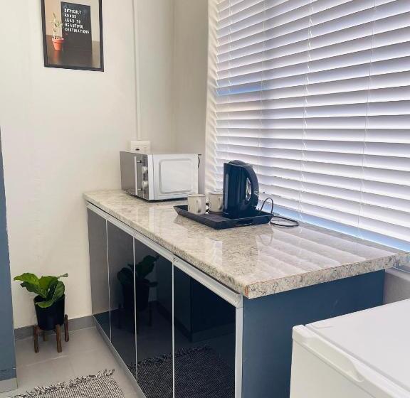 פנסיון Private Room Pelican