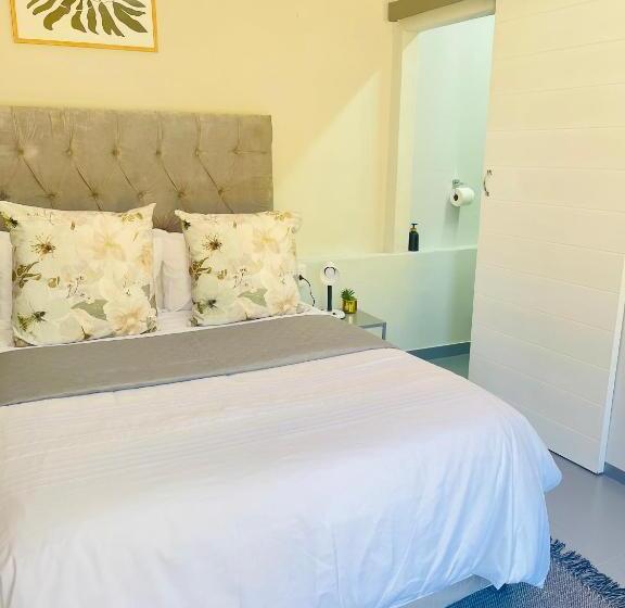 פנסיון Private Room Pelican