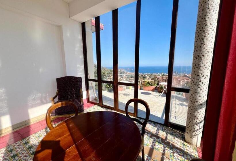 پانسیون Villa Jole Faraglioni Acitrezza