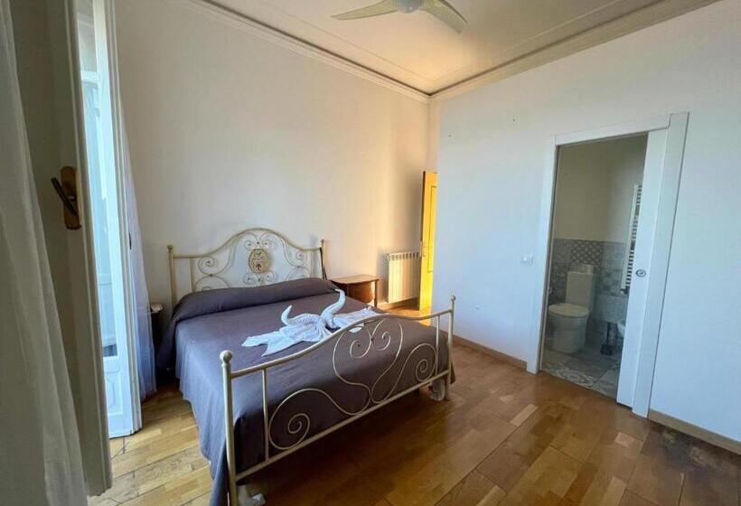 پانسیون Villa Jole Faraglioni Acitrezza