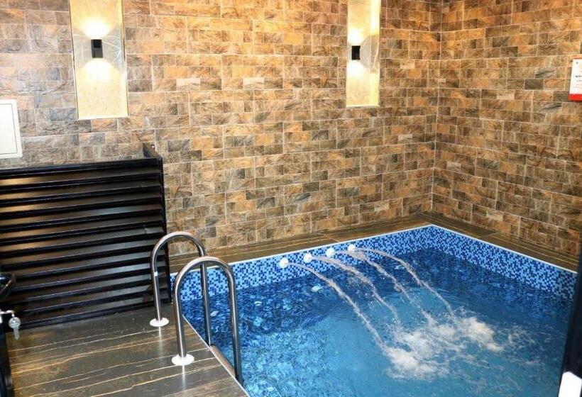 Resort نيلوفر بيتي