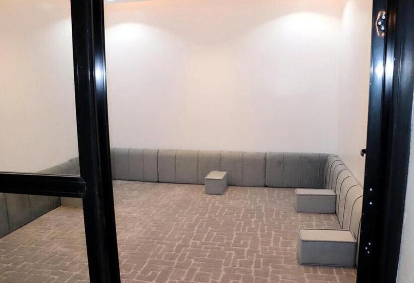 Resort نيلوفر بيتي