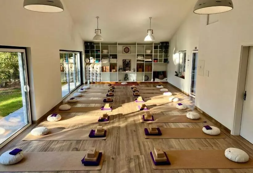 ベッドアンドブレックファースト Quinta Catrinandes   Retreat Center