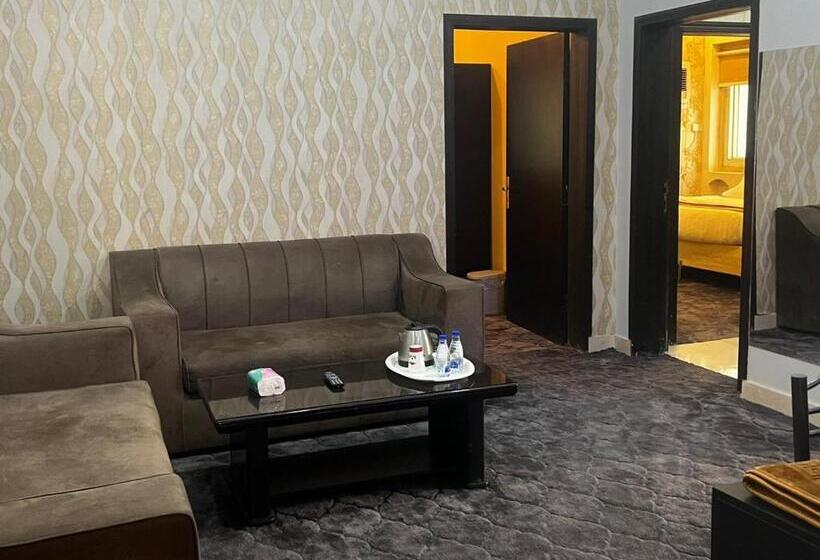 בית מלון כפרי هوتيل المجاردة