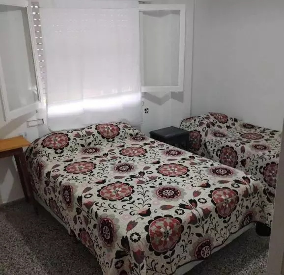 Hotelli Almirante Brown 49