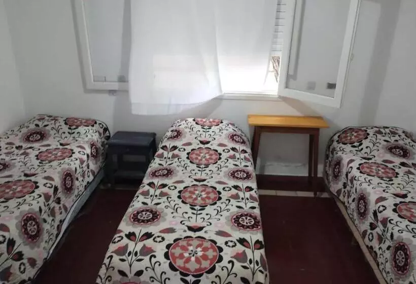 Hotelli Almirante Brown 49