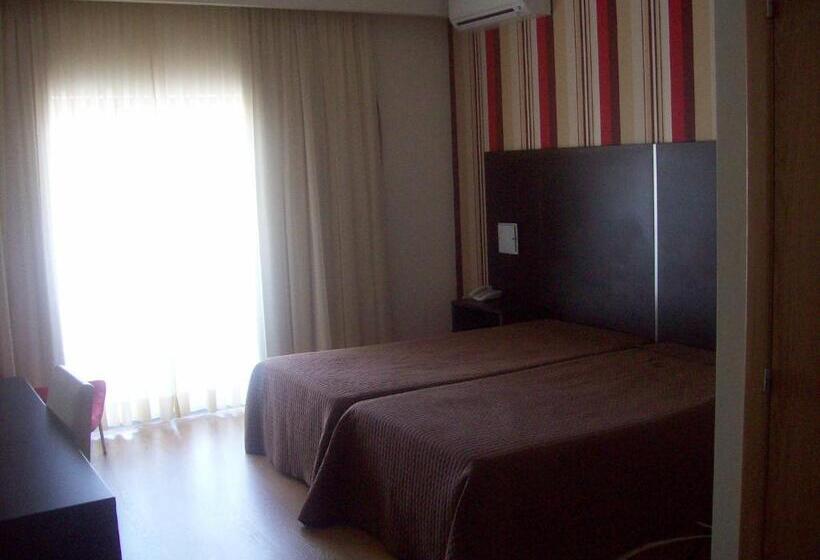 Отель Lagar Do Lago