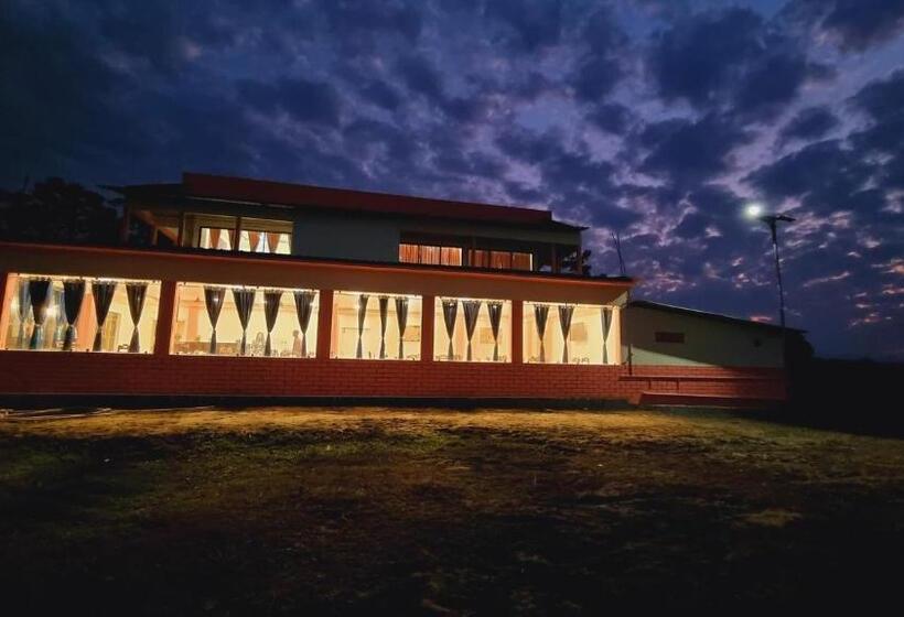 فندق Saanvi Royal Club