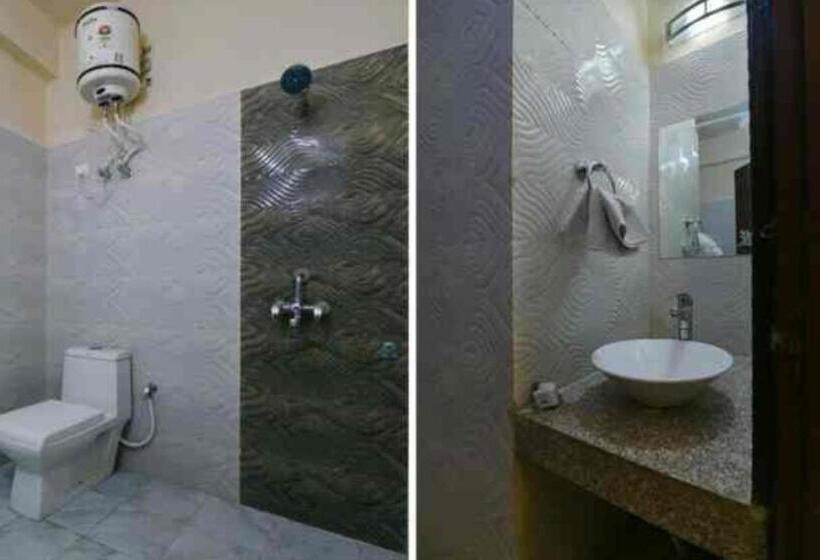 هتل Sky Heights Palace