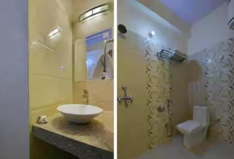 هتل Sky Heights Palace