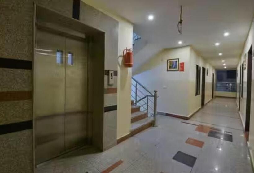 هتل Sky Heights Palace