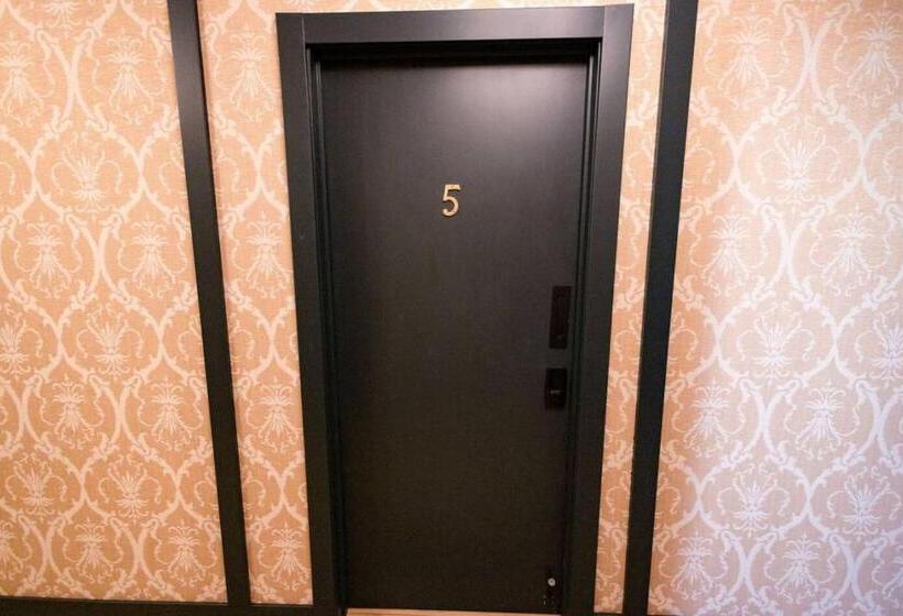 酒店 Speakeasy 2 Room Suite