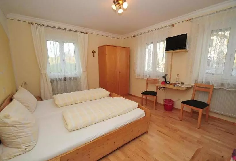 ホテル Wallfahrtswirt