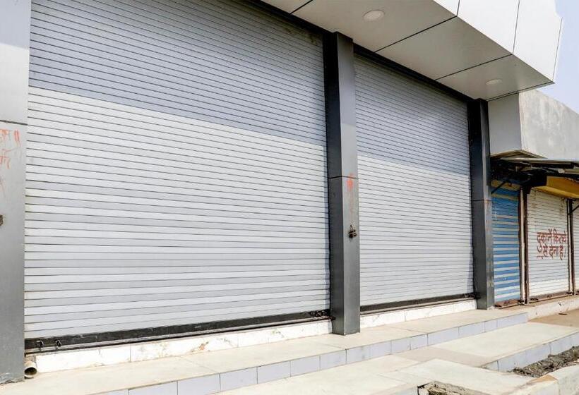 Oyo Hotel Ronak Place