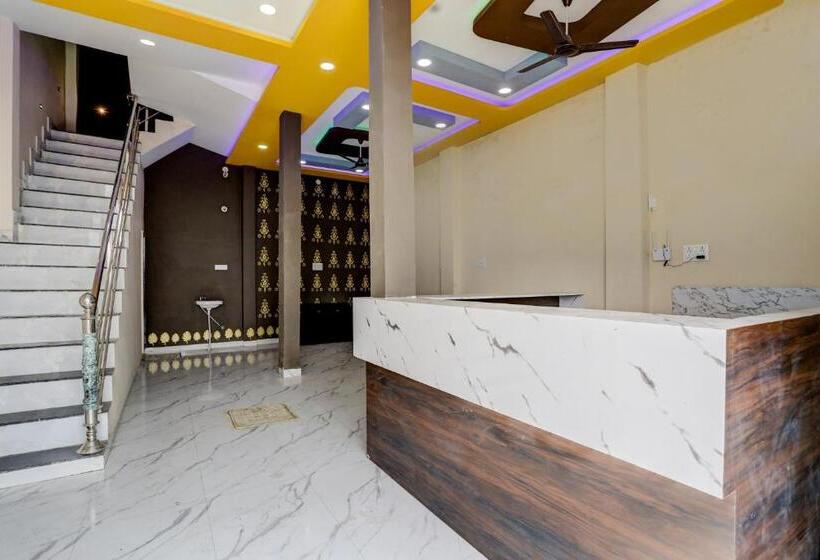 Oyo Hotel Ronak Place