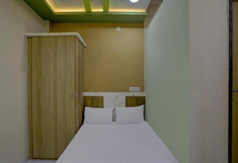 Oyo Hotel Ronak Place