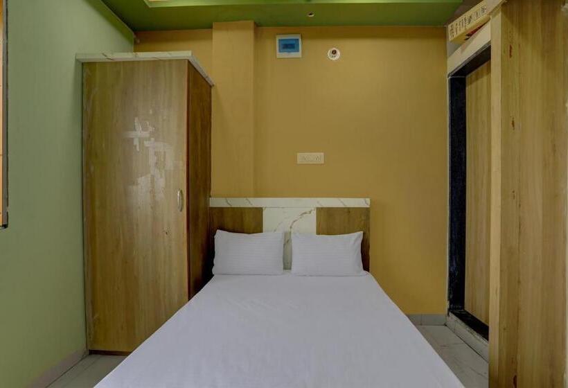 Oyo Hotel Ronak Place