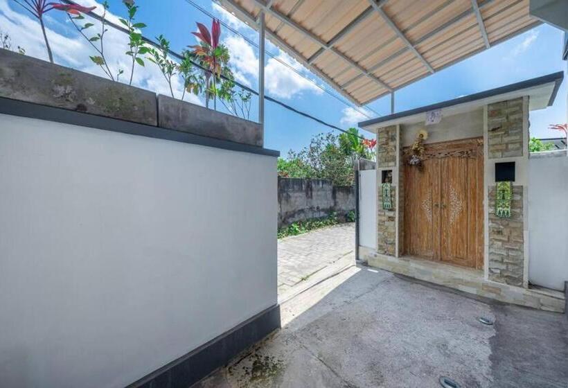 פנסיון Aditya Guesthouse Canggu