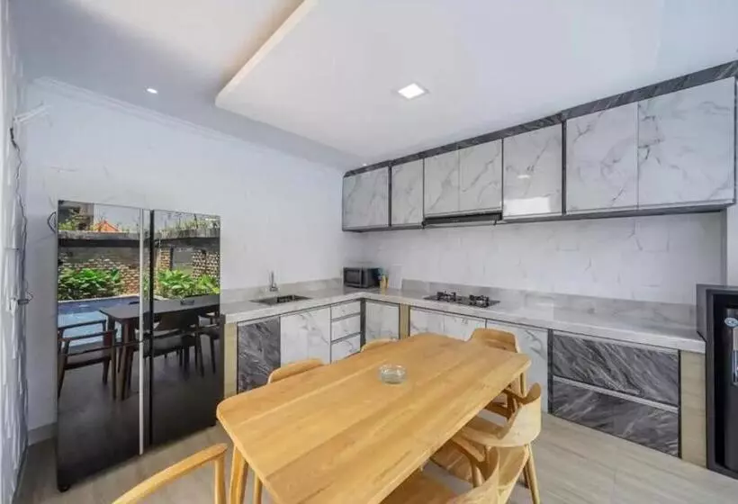 ペンション Aditya Guesthouse Canggu