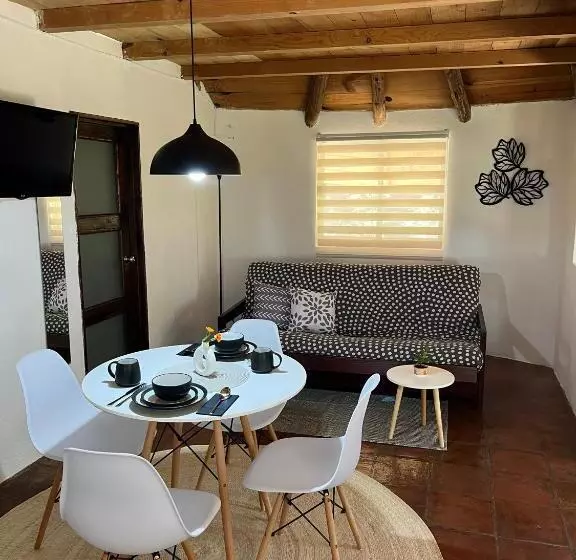 ペンション Cabañas Cuatro Estaciones
