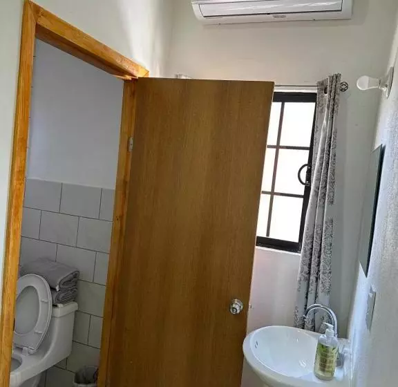 ペンション Habitaciones Enma