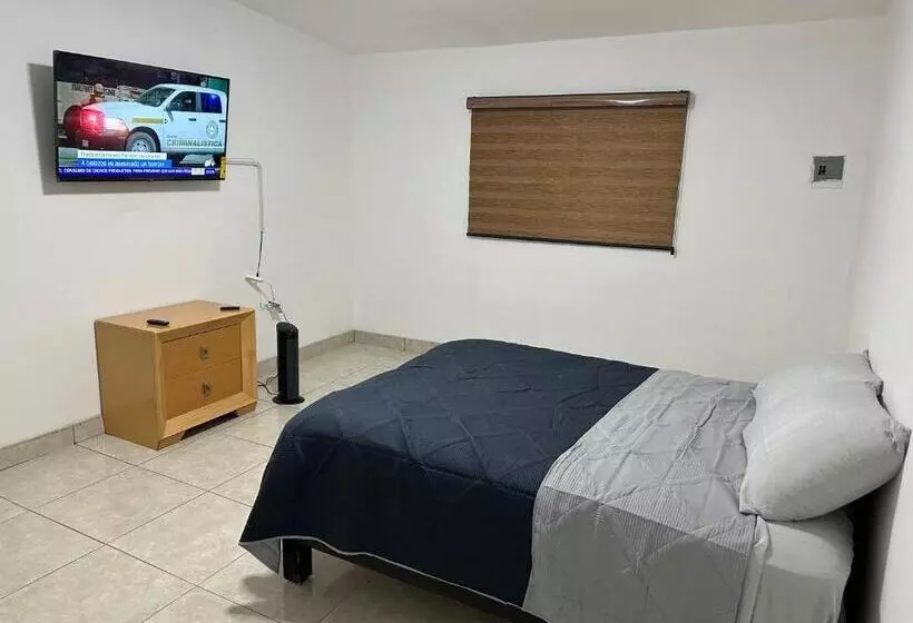 ペンション Habitaciones Enma