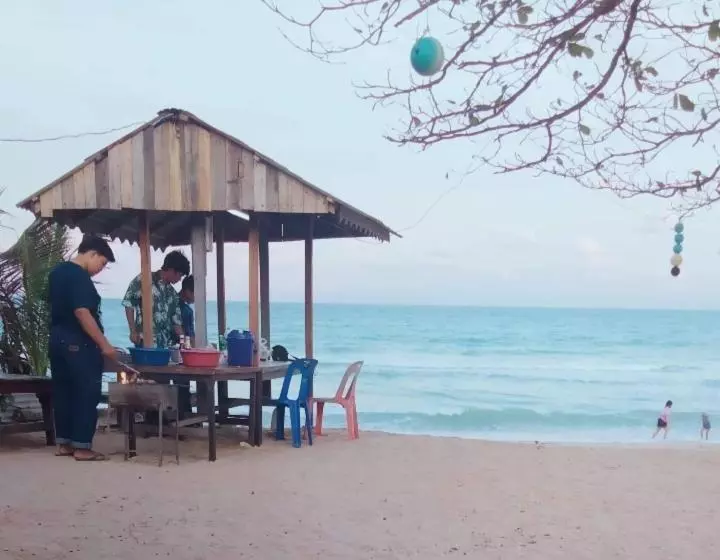 ペンション Nadan Beach House