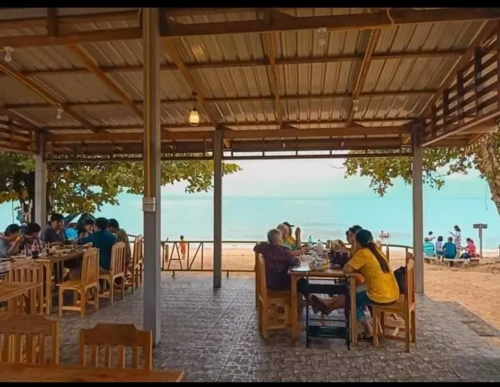 ペンション Nadan Beach House
