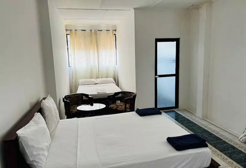 ペンション Ramlyn Guesthouse & Restaurant