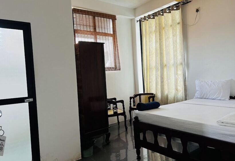 بنسيون Ramlyn Guesthouse & Restaurant