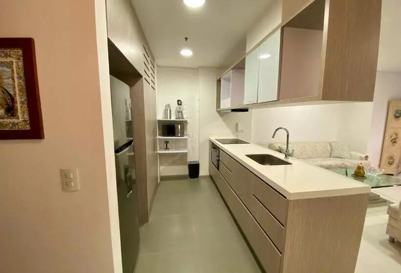 Portanova Suites 5 Minutos De Cercanía Al Aeropuerto