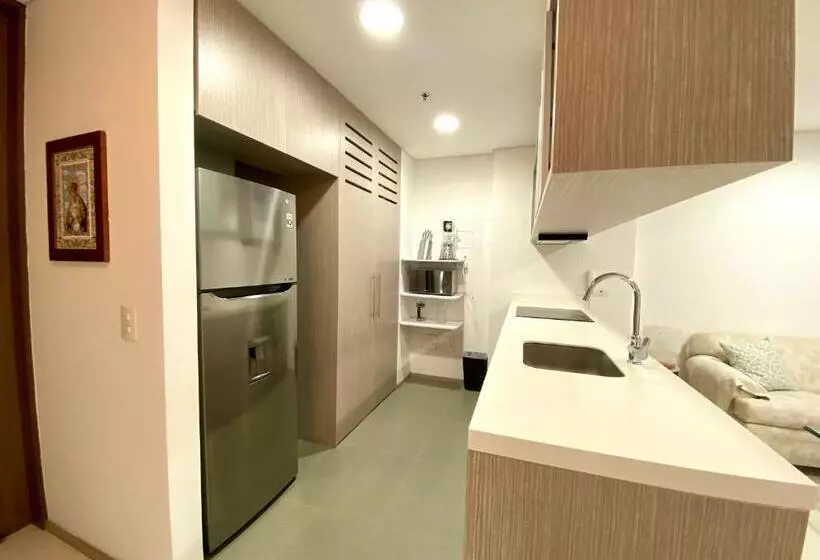 Portanova Suites 5 Minutos De Cercanía Al Aeropuerto