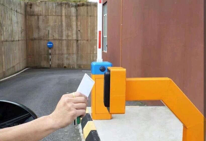 Barrington Square Apartment